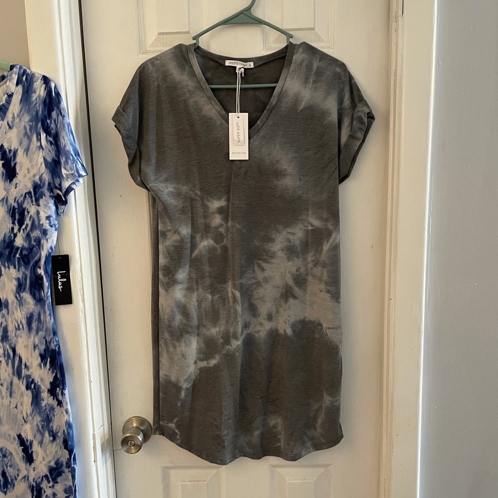 Max Studio Tie-dye T-shirt dress size small